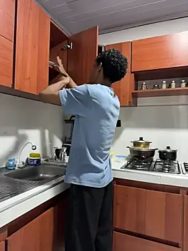 Snapshot of Masterikee chatting on December 2025 02:19:02 AM Masterikee online show from December 2025 02:19:02 AM