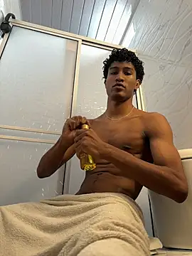 Snapshot of Masterikee chatting on March 2026 05:24:02 PM Masterikee online show from March 2026 05:24:02 PM