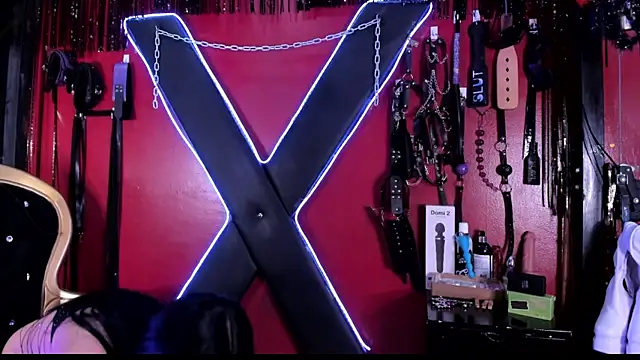 alexa n alex online show from November 2025 09:24:02 PM