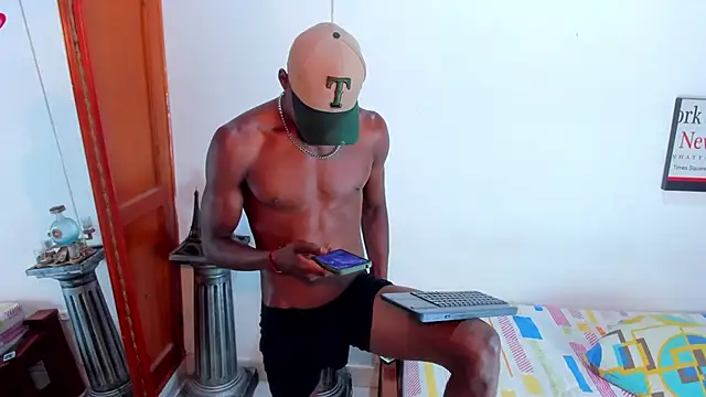 Snapshot of Darick_brown chatting on January 2025 04:30:02 PM Darick brown online show from January 2025 04:30:02 PM