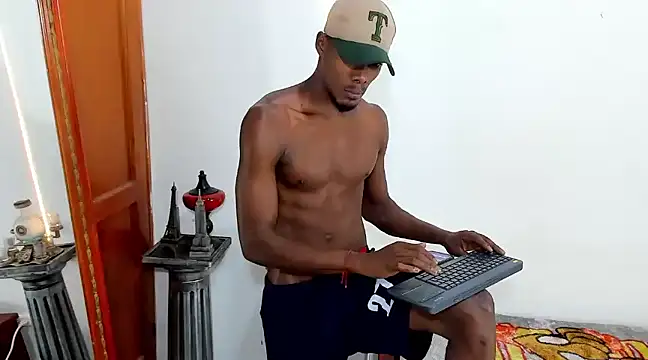 Snapshot of Darick_brown chatting on February 2025 04:10:01 PM Darick brown online show from February 2025 04:10:01 PM