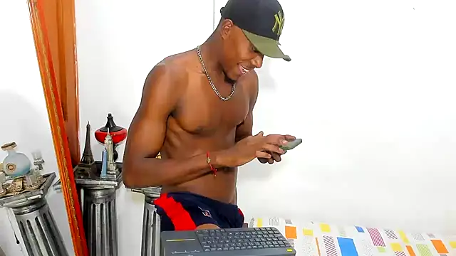 Snapshot of Darick_brown chatting on March 2025 11:27:01 PM Darick brown online show from March 2025 11:27:01 PM