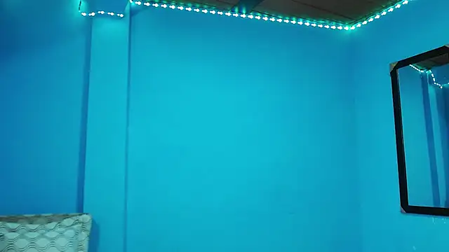 Snapshot of Darick_brown chatting on December 2025 02:05:02 AM Darick brown online show from December 2025 02:05:02 AM