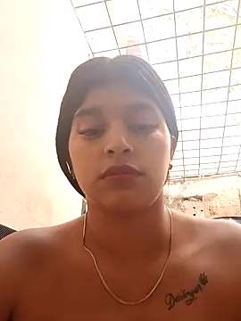 naughty-girl01 online show from January 2025 02:04:01 PM