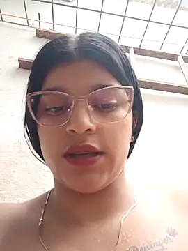 naughty-girl01 online show from March 2025 01:46:01 PM