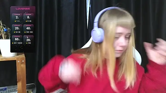 Snapshot of June_shy0 chatting on January 2026 07:43:02 AM June shy0 online show from January 2026 07:43:02 AM