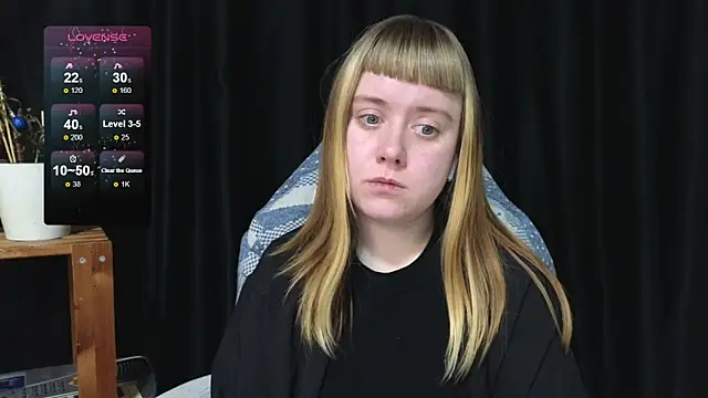 Snapshot of June_shy0 chatting on January 2026 07:44:02 AM June shy0 online show from January 2026 07:44:02 AM