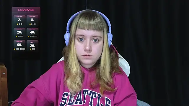 Snapshot of June_shy0 chatting on January 2026 07:32:01 AM June shy0 online show from January 2026 07:32:01 AM