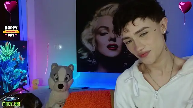 Snapshot of maxiy_001 chatting on February 2025 09:20:02 AM maxiy 001 online show from February 2025 09:20:02 AM