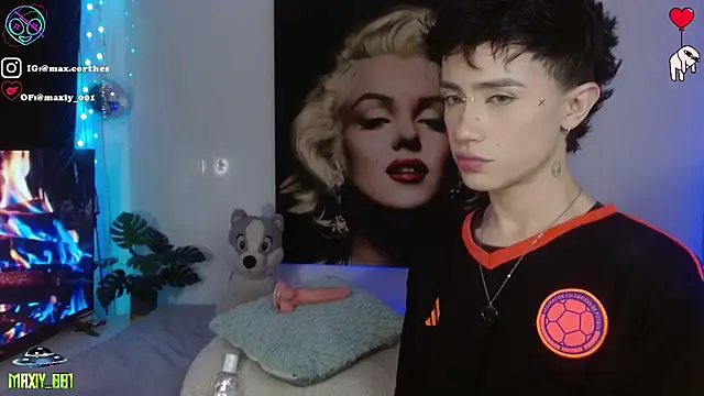 maxiy 001 online show from February 2026 11:47:02 PM