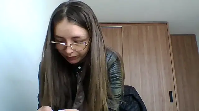  isaabellaa online show from February 2026 04:10:02 PM