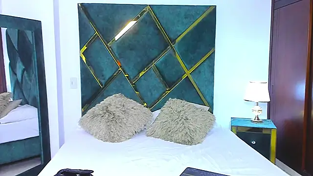 Snapshot of Criss_Ariana chatting on February 2025 11:51:01 AM Criss Ariana online show from February 2025 11:51:01 AM