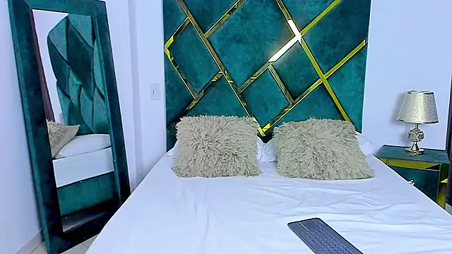 Snapshot of Criss_Ariana chatting on February 2025 02:42:02 PM Criss Ariana online show from February 2025 02:42:02 PM