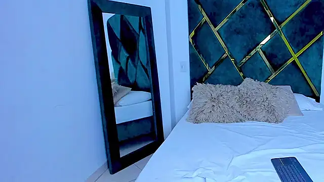 Snapshot of Criss_Ariana chatting on March 2025 05:50:02 PM Criss Ariana online show from March 2025 05:50:02 PM