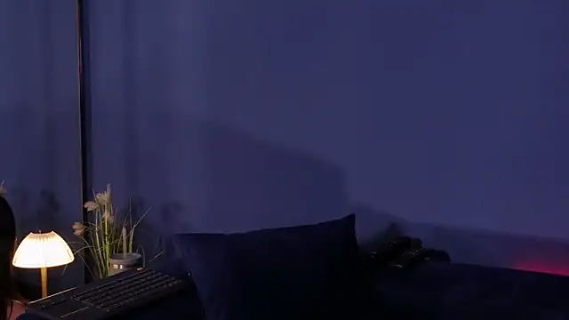 Snapshot of Olivia_Collins1 chatting on February 2026 12:22:02 AM Olivia Collins1 online show from February 2026 12:22:02 AM