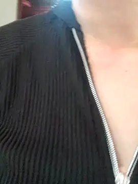 skayhot  online show from November 2025 01:43:01 PM