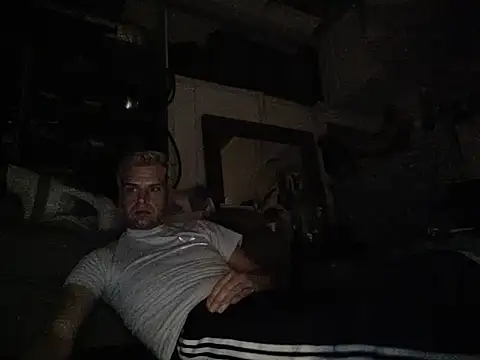 Dreagon79 online show from June 2026 07:25:02 AM