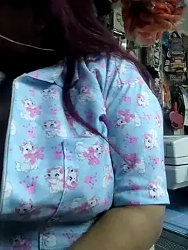 Edged Hot69 online show from September 2025 12:04:01 AM