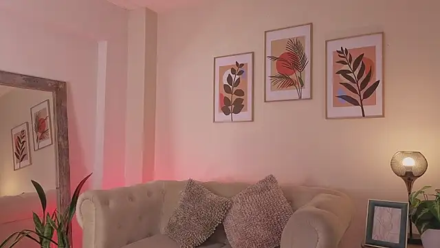 DahianaWalcott online show from March 2026 06:56:02 PM