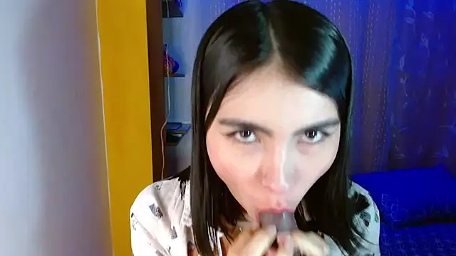 victoria-henaoo online show from December 2024 08:08:02 AM