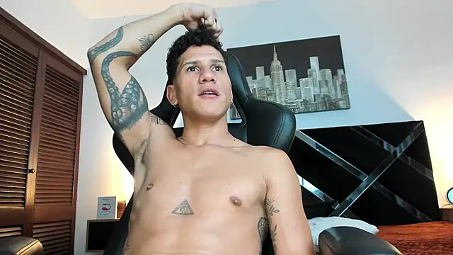 Snapshot of toyboys1 chatting on May 2026 02:53:01 AM toyboys1 online show from May 2026 02:53:01 AM