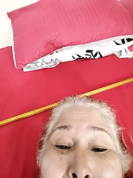 girl amada online show from November 2025 06:21:01 PM