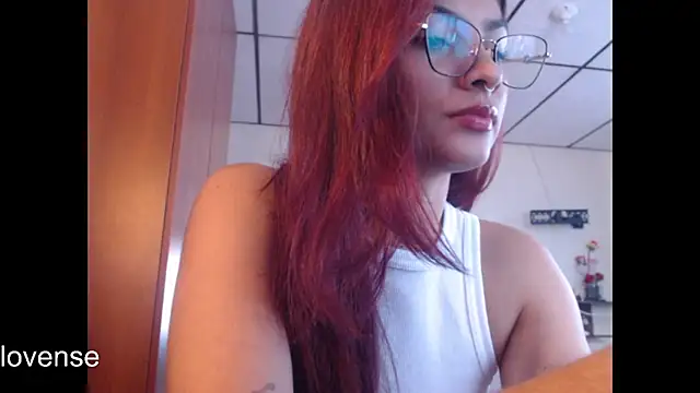Snapshot of hanna_beili chatting on June 2026 06:07:01 PM hanna beili online show from June 2026 06:07:01 PM