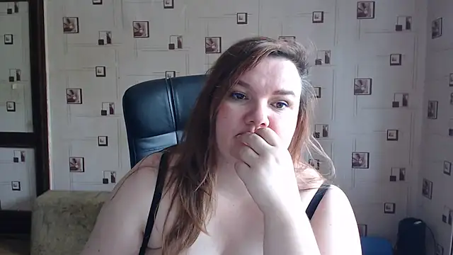 Snapshot of TasyaBigTTs chatting on July 2026 09:12:01 AM TasyaBigTTs online show from July 2026 09:12:01 AM