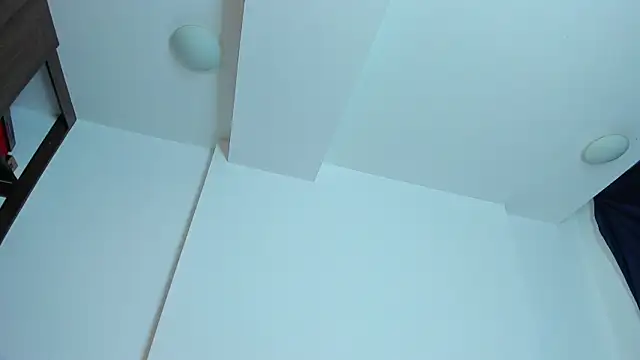 emiily15   online show from January 2025 09:10:01 PM