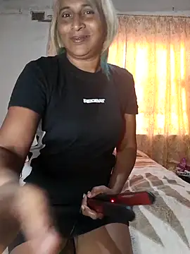 Goodgirlsue 77 online show from April 2026 02:25:01 PM