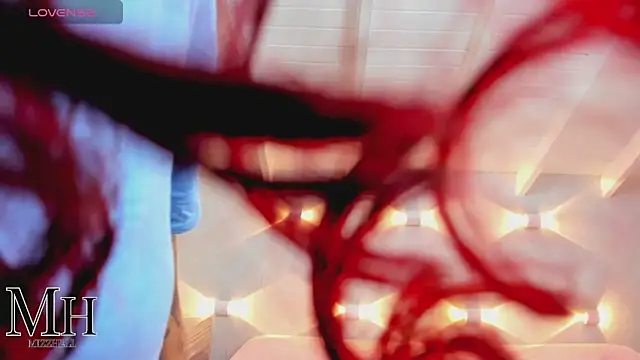 Snapshot of MizzHell chatting on January 2026 03:54:01 AM MizzHell online show from January 2026 03:54:01 AM