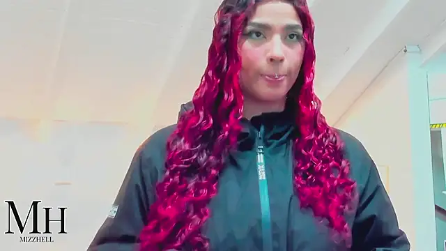 Snapshot of MizzHell chatting on April 2026 03:44:02 AM MizzHell online show from April 2026 03:44:02 AM