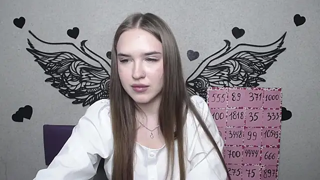 LauraHlot online show from April 2026 05:58:02 PM