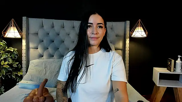 Sofia  rivera online show from November 2025 08:08:02 PM