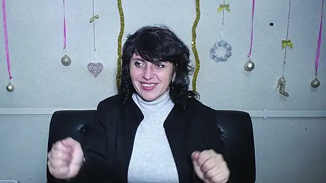 LuciaMii online show from January 2025 06:10:01 PM