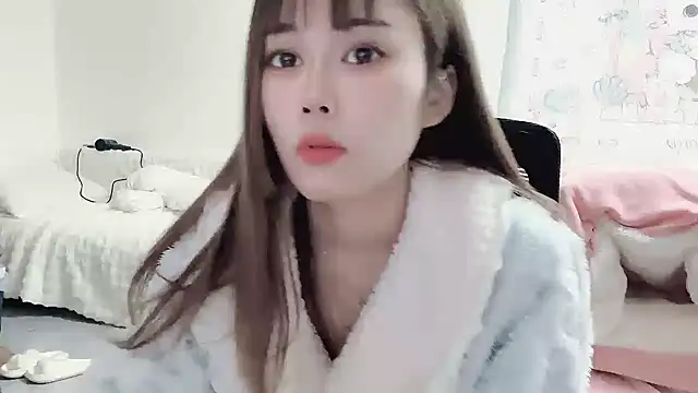 Snapshot of Jia-Xin- chatting on December 2024 03:24:02 PM Jia-Xin- online show from December 2024 03:24:02 PM