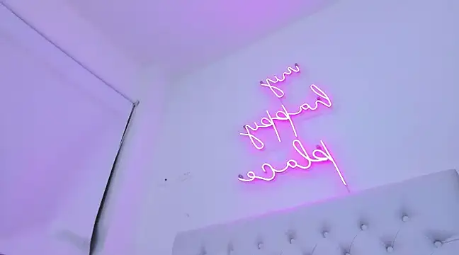 Snapshot of silvana__miller chatting on January 2025 10:33:01 PM silvana miller online show from January 2025 10:33:01 PM