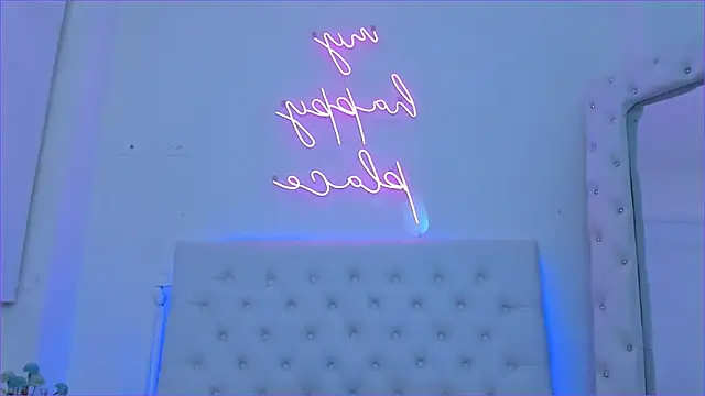 Snapshot of silvana__miller chatting on March 2025 01:30:02 AM silvana miller online show from March 2025 01:30:02 AM