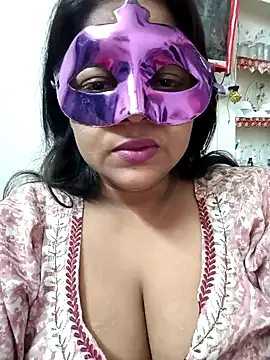 Snapshot of Ayesha-Baby chatting on January 2025 07:53:01 PM Ayesha-Baby online show from January 2025 07:53:01 PM