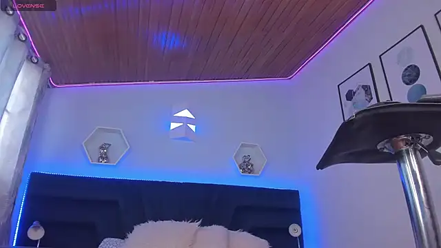 Snapshot of _gia_rose chatting on February 2025 05:29:01 PM gia rose online show from February 2025 05:29:01 PM