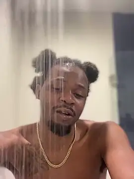 Snapshot of MobyDxck chatting on December 2024 08:36:02 PM MobyDxck online show from December 2024 08:36:02 PM