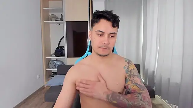 MatMalonne online show from January 2025 09:57:01 AM