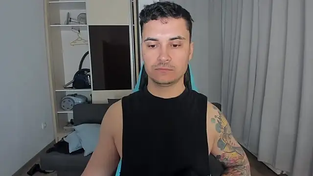 MatMalonne online show from April 2026 04:37:02 AM