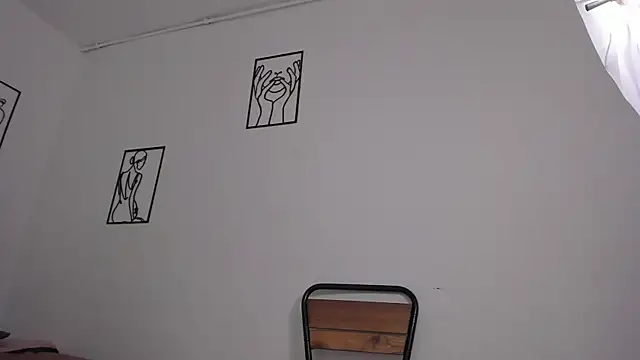 cloehonney online show from February 2025 03:15:02 AM