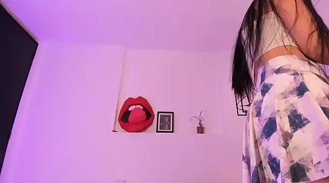 cloehonney online show from March 2025 12:12:01 PM