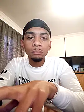 29YOURZ 28  online show from December 2024 05:11:01 PM