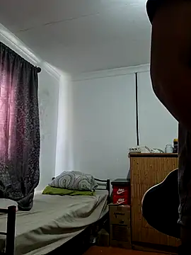 29YOURZ 28  online show from November 2025 01:12:02 PM