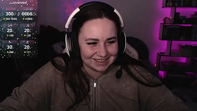 Snapshot of SexyWitch_666 chatting on January 2025 11:10:01 AM SexyWitch 666 online show from January 2025 11:10:01 AM