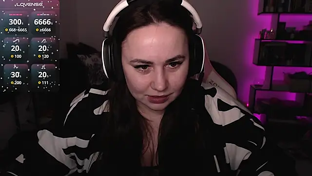 Snapshot of SexyWitch_666 chatting on January 2025 01:24:01 PM SexyWitch 666 online show from January 2025 01:24:01 PM