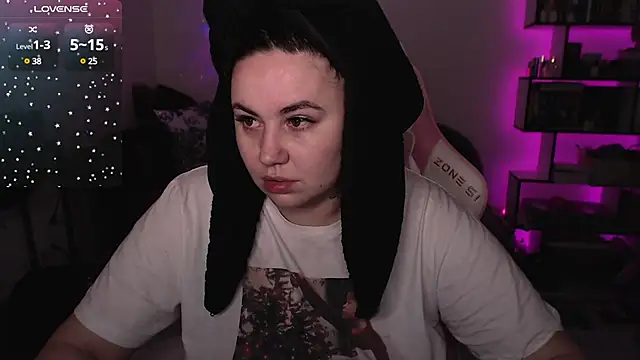 Snapshot of SexyWitch_666 chatting on January 2025 05:59:02 AM SexyWitch 666 online show from January 2025 05:59:02 AM